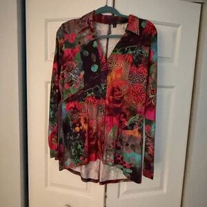 Sno skins Vibrant Multi-Color Printed Button-Front Women’s Top size med